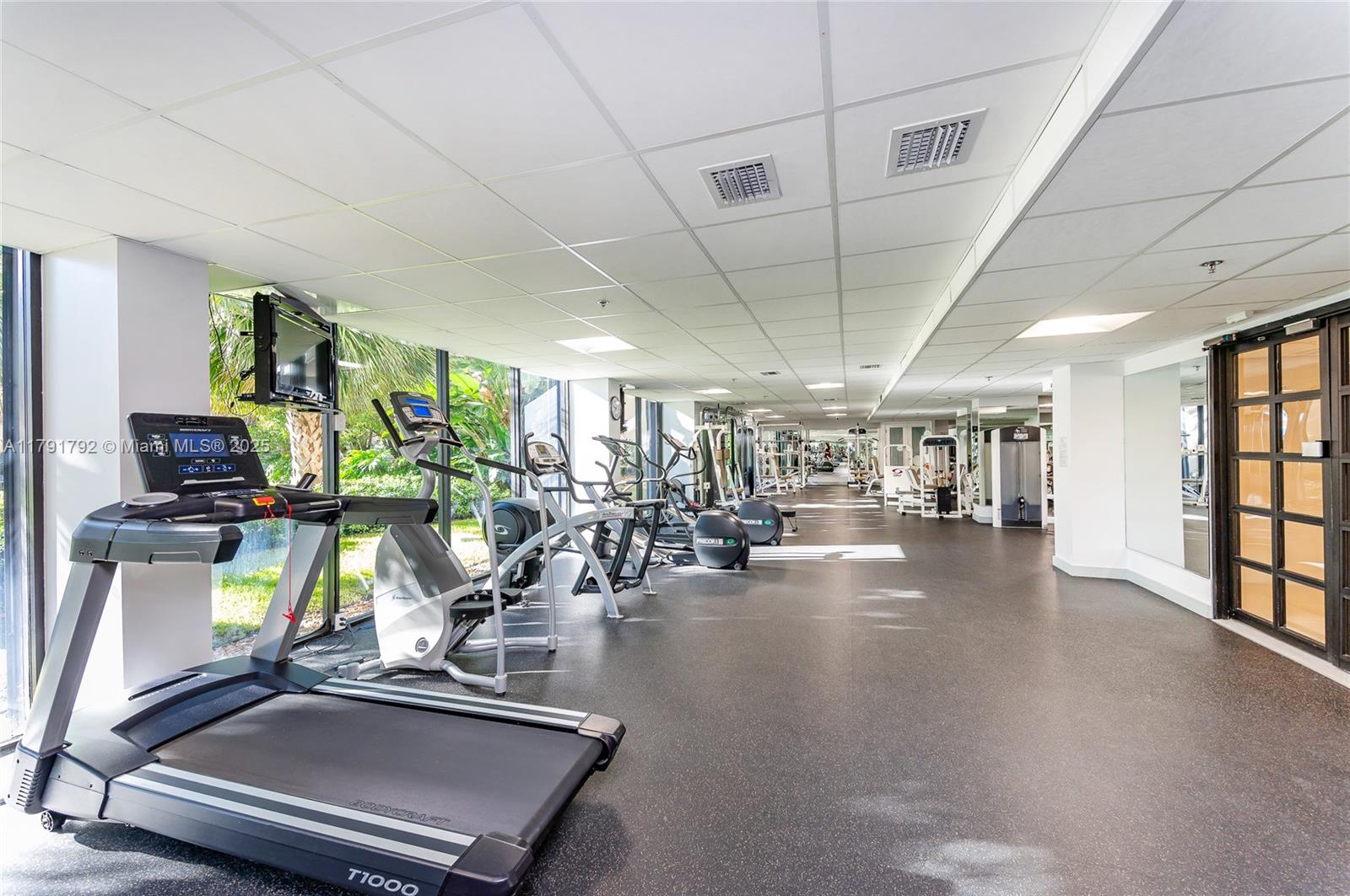 540 Brickell Key Dr # 905