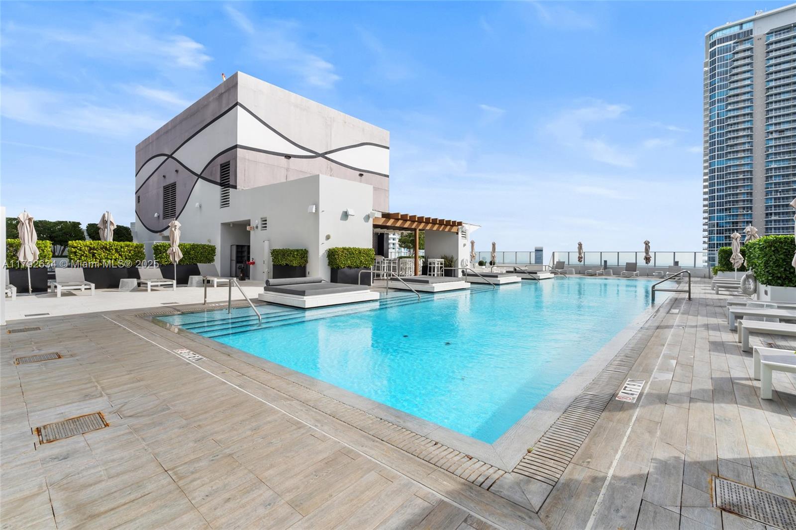 1010 Brickell Ave # 4401