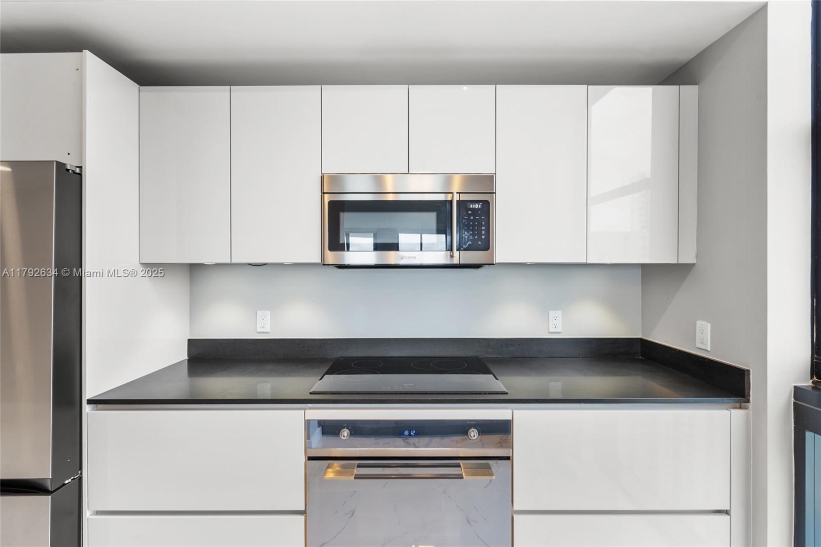 1010 Brickell Ave # 4401