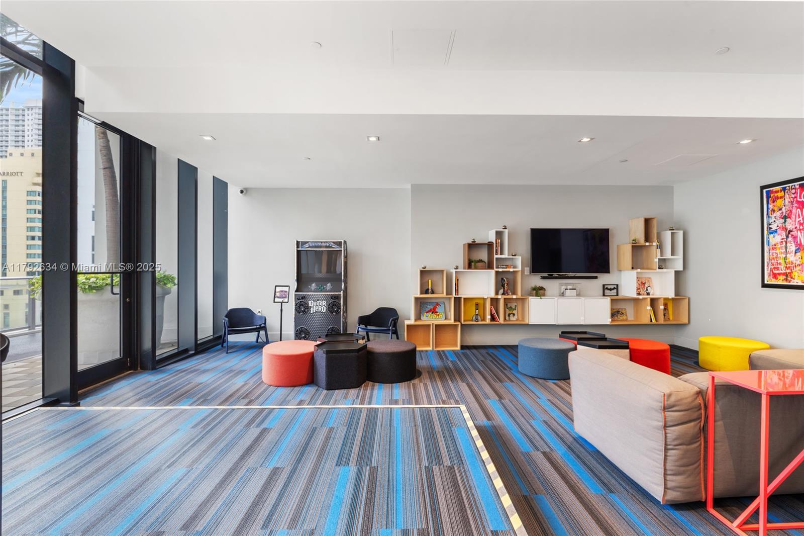 1010 Brickell Ave # 4401