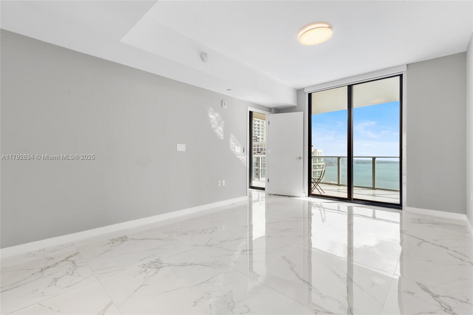 1010 Brickell Ave # 4401
