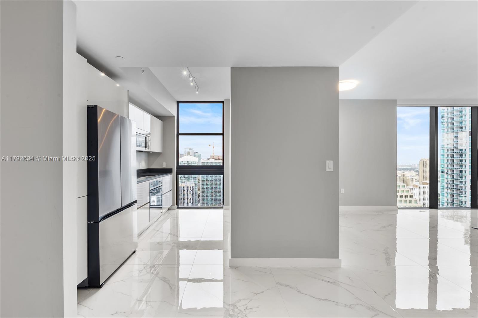 1010 Brickell Ave # 4401