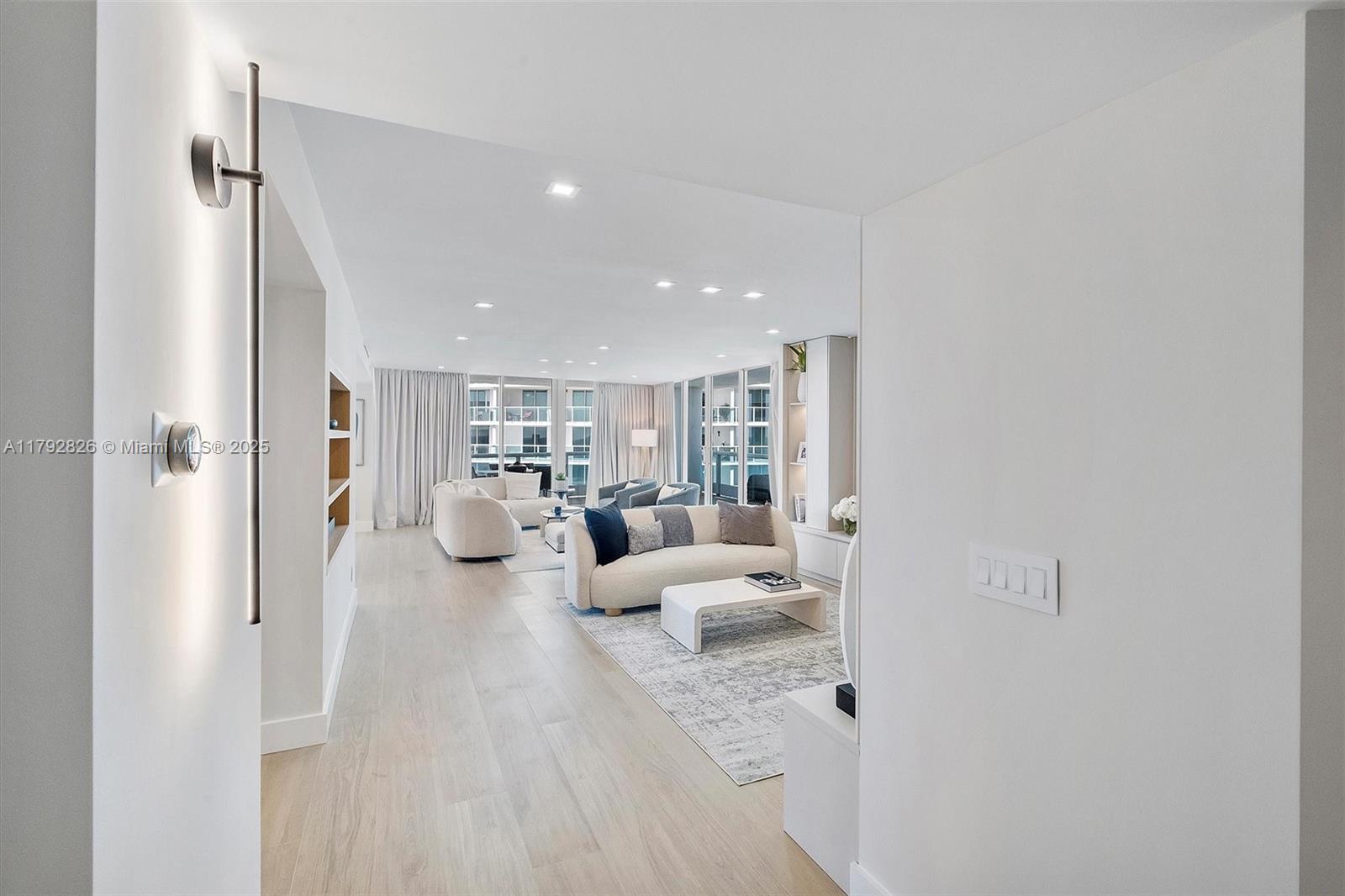 2127 Brickell Ave # 2704