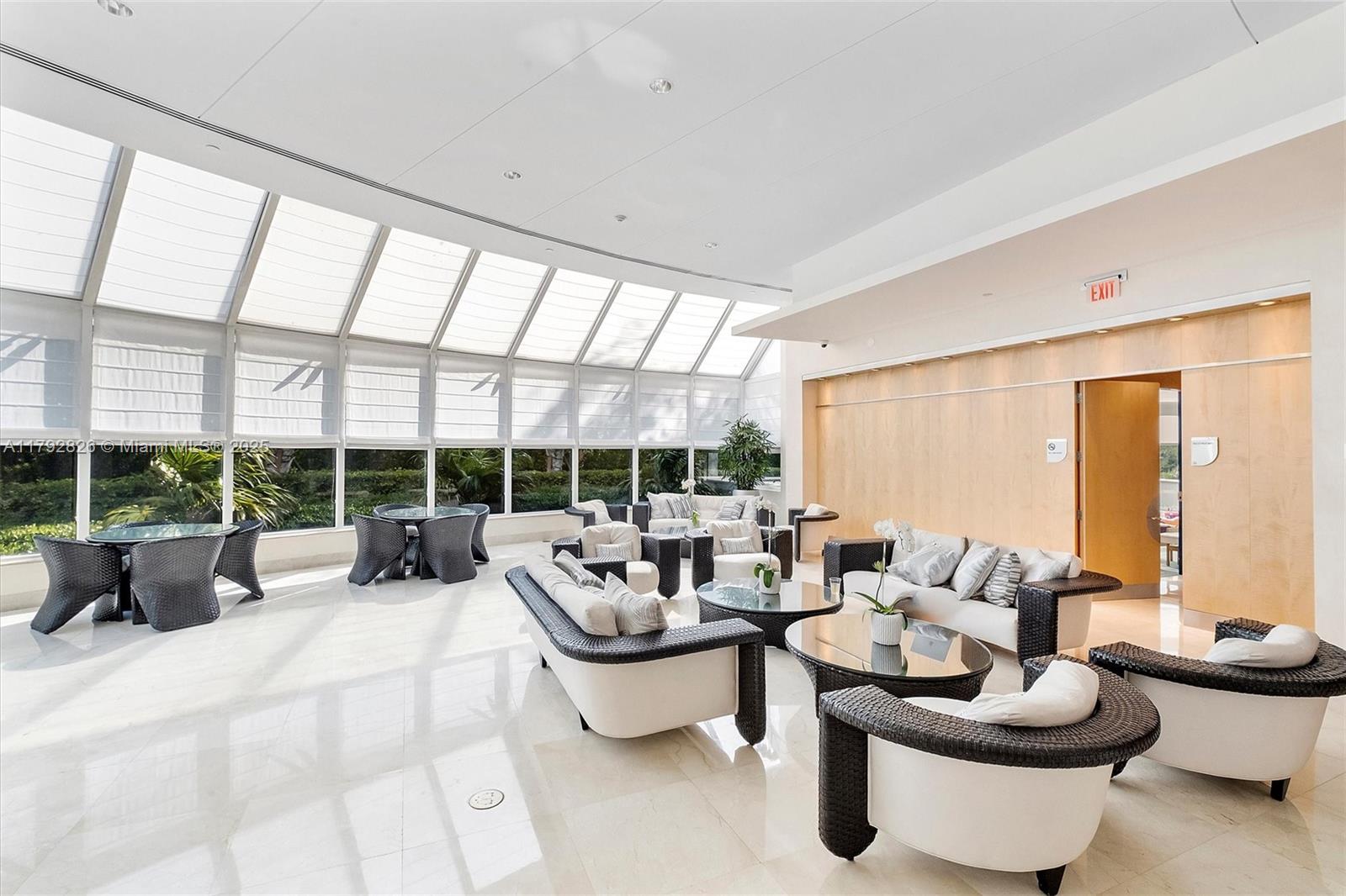 2127 Brickell Ave # 2704