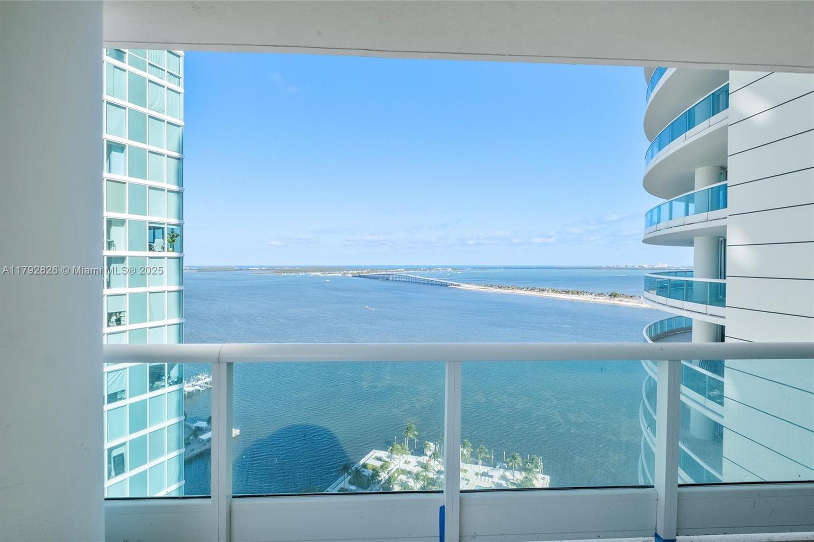 2127 Brickell Ave # 2704