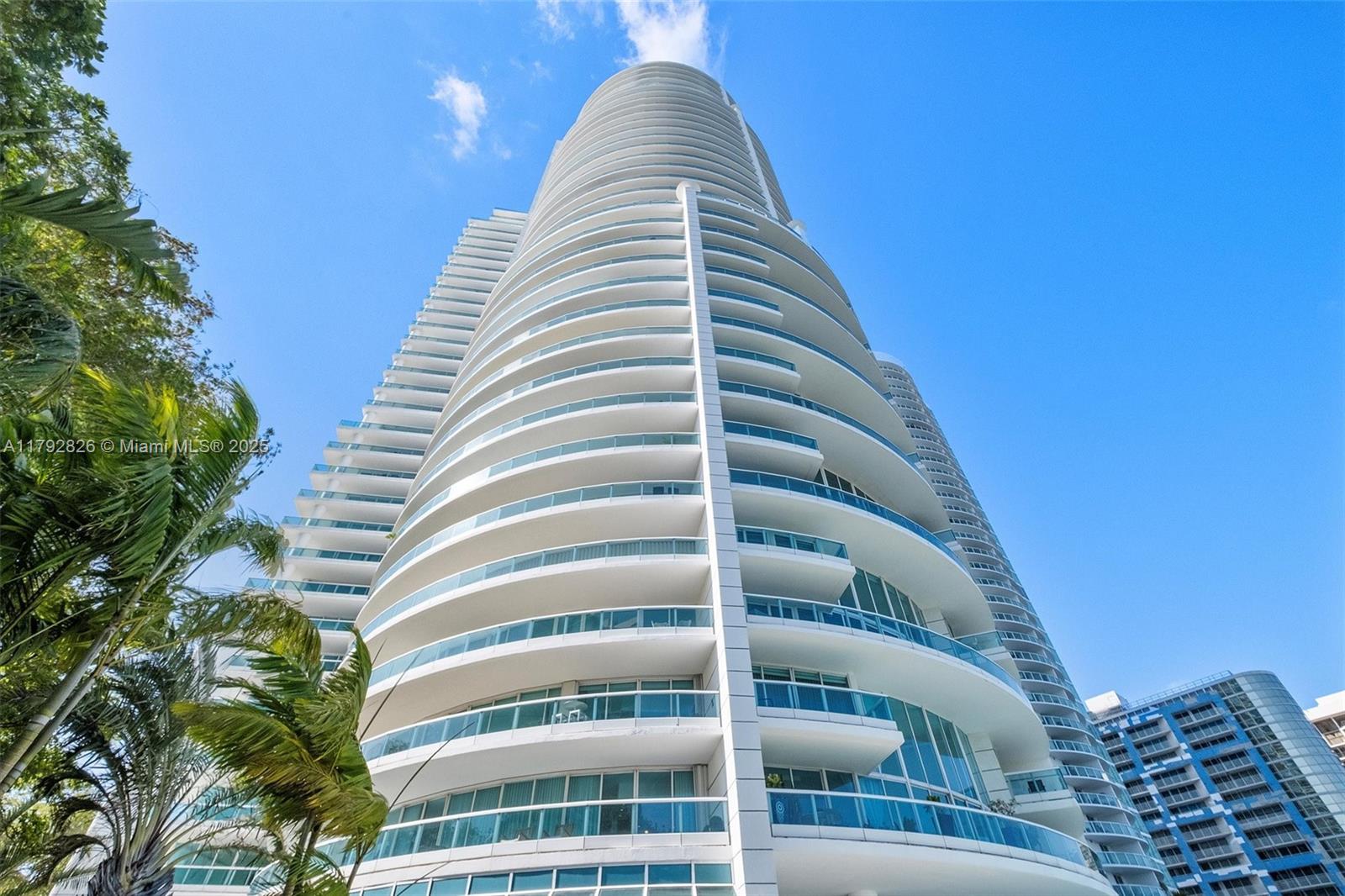 2127 Brickell Ave # 2704