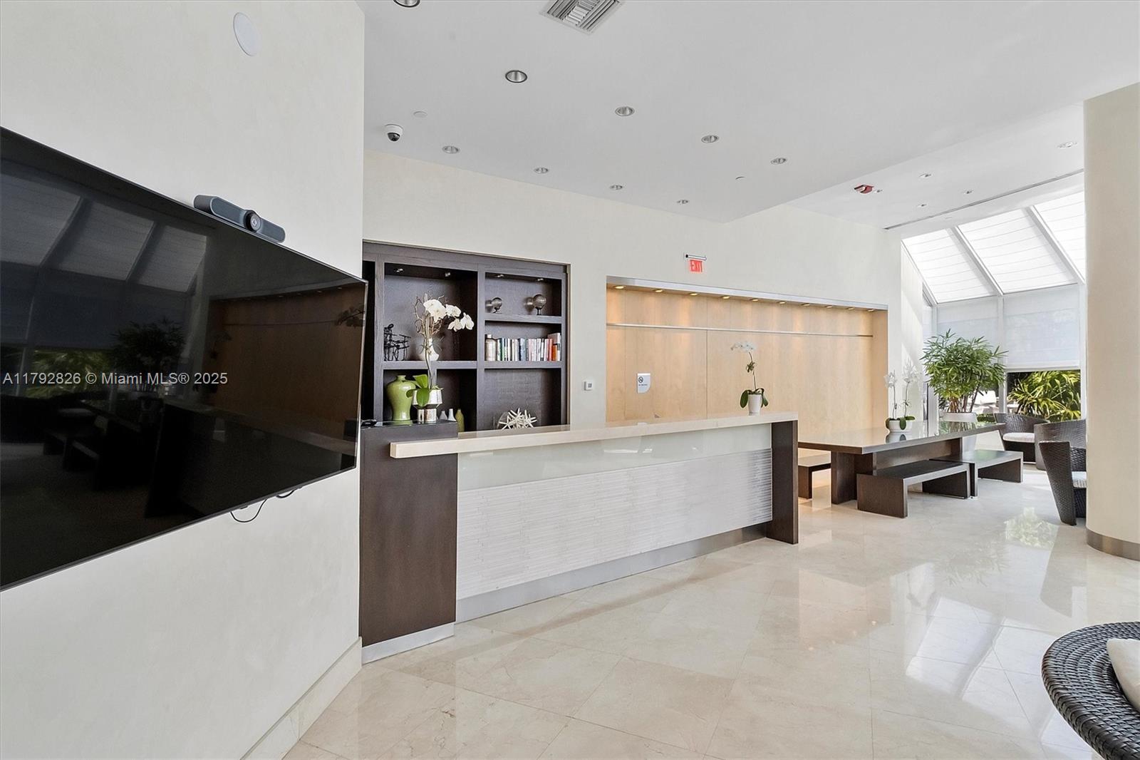 2127 Brickell Ave # 2704