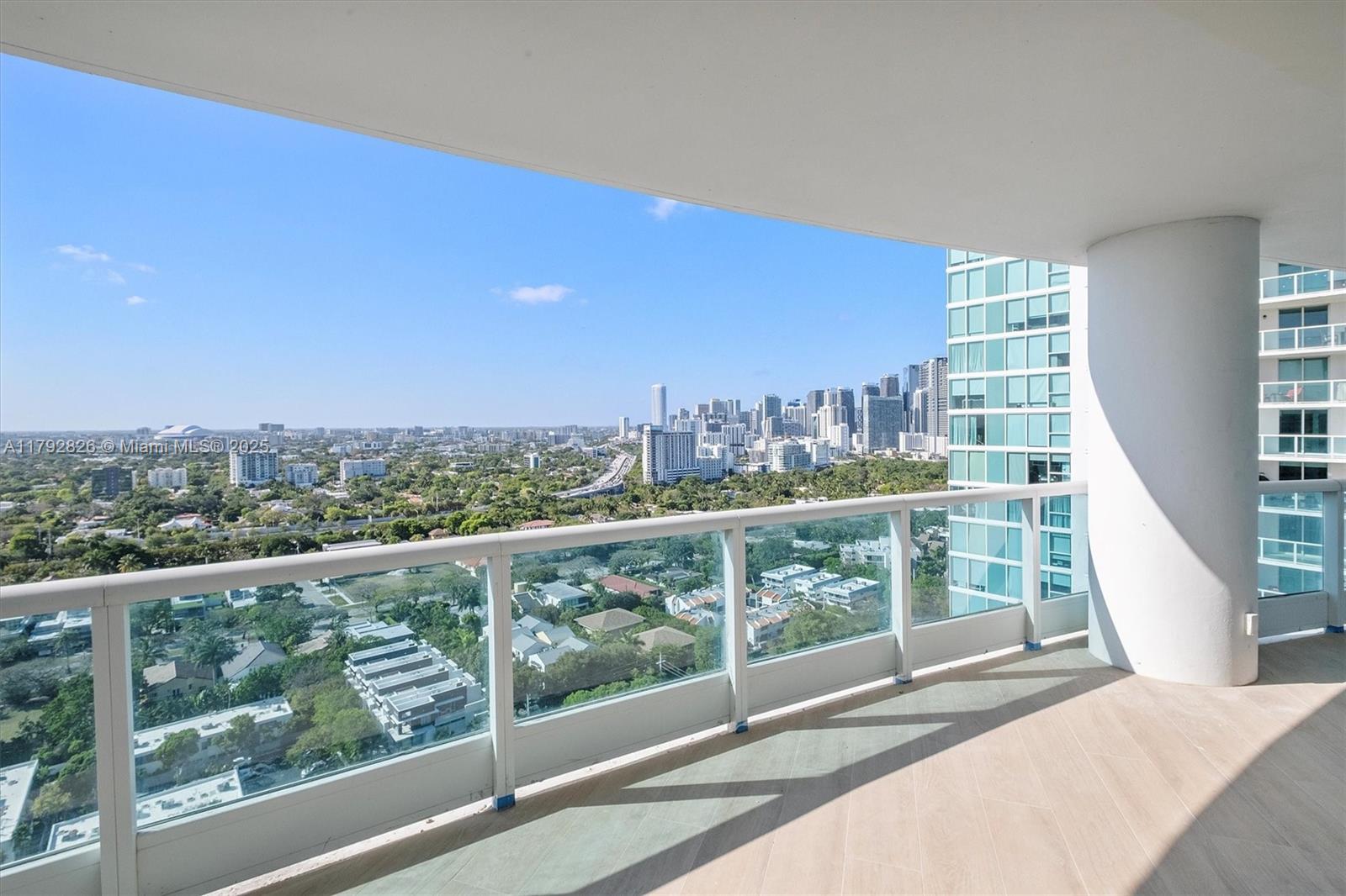 2127 Brickell Ave # 2704