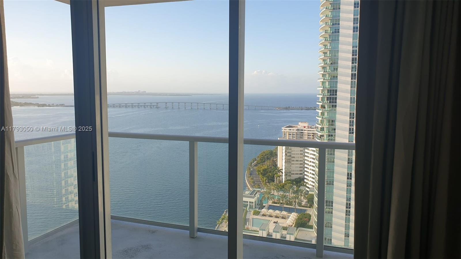 1155 Brickell Bay Dr # 3007