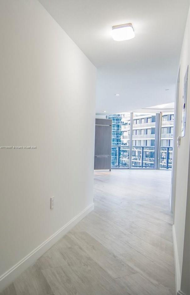 45 SW 9th St # 3501