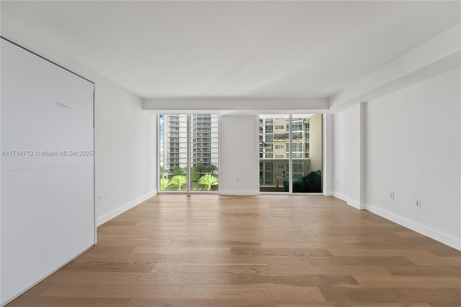 10275 Collins Ave # 801