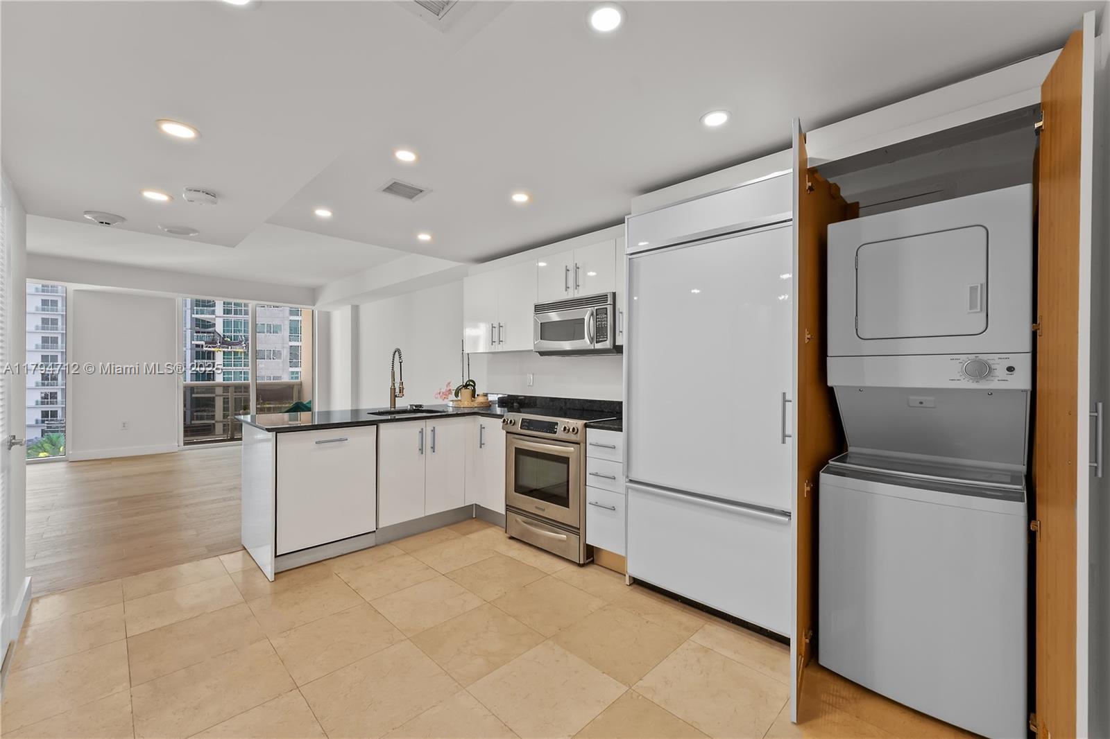 10275 Collins Ave # 801