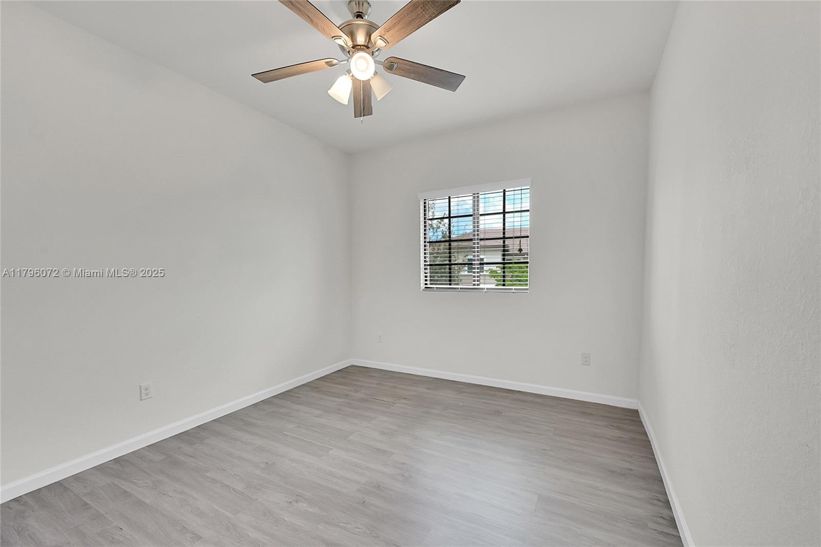 4204 N Dixie Hwy # 4