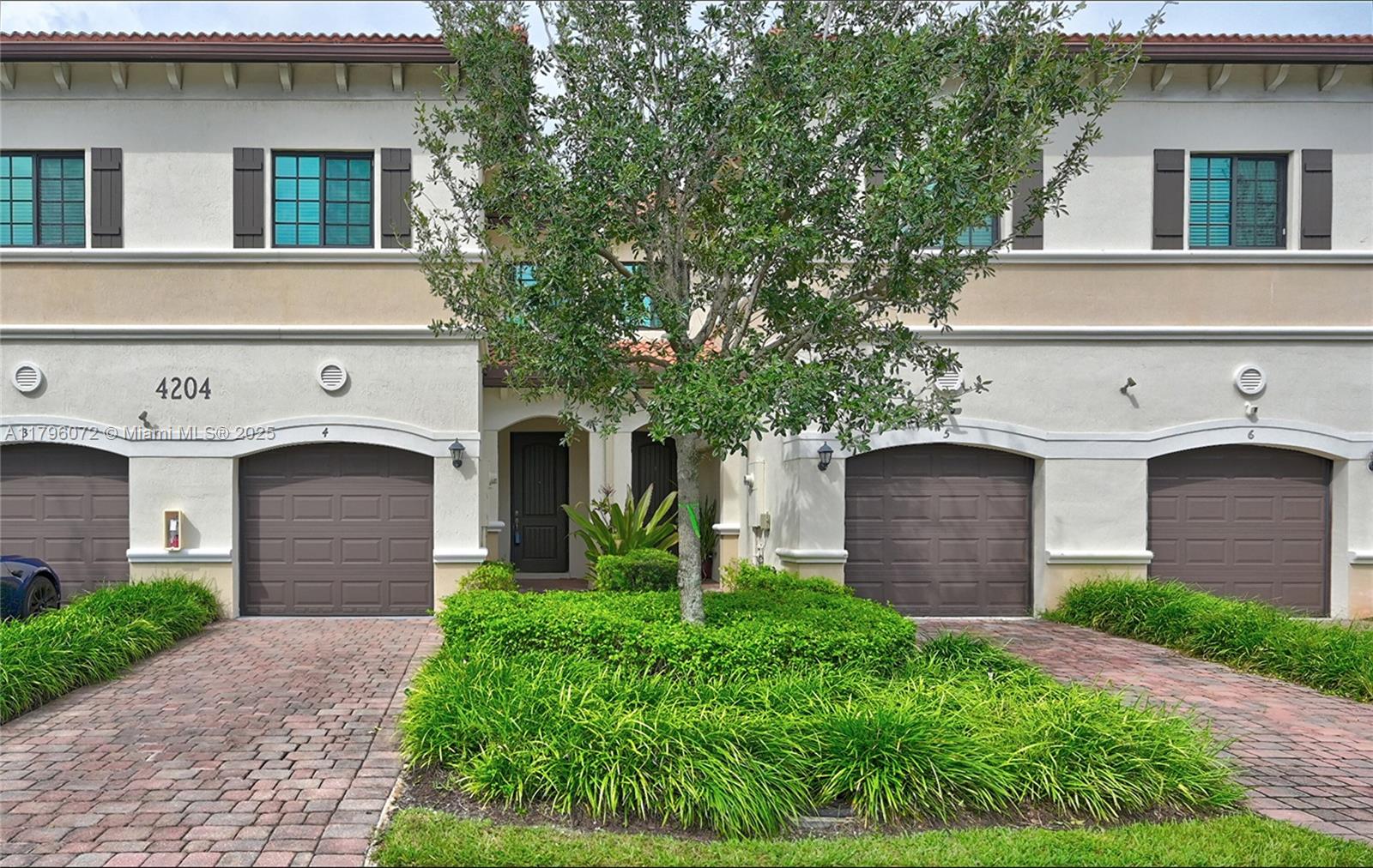 4204 N Dixie Hwy # 4