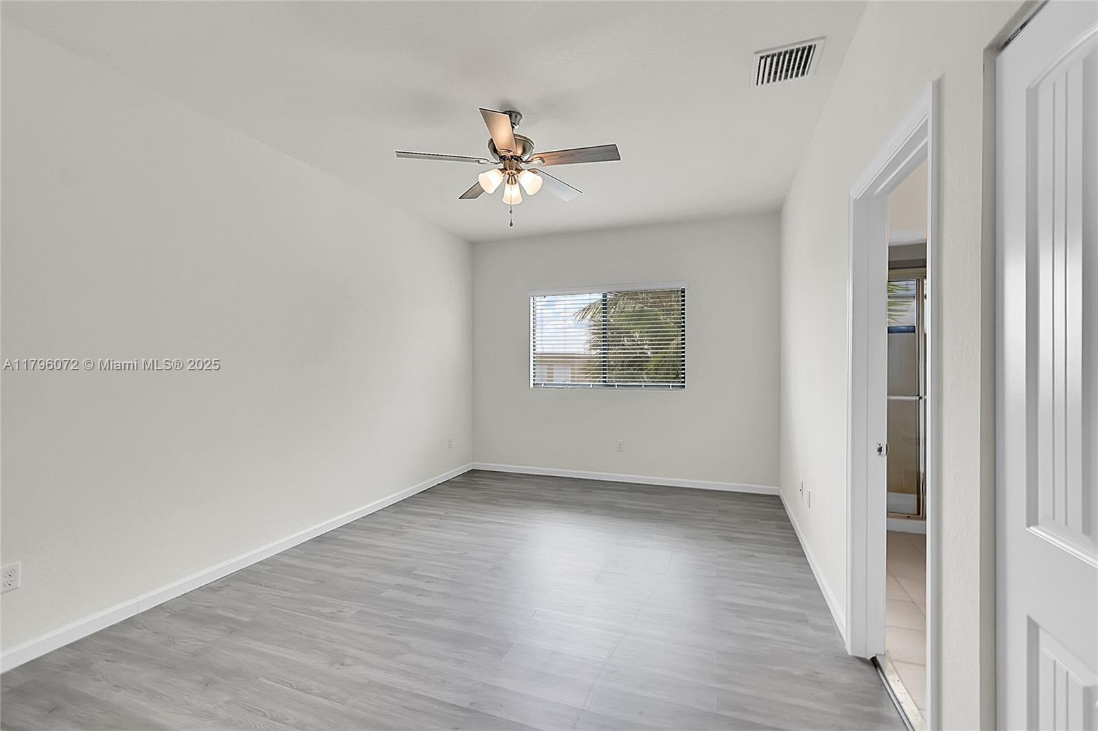 4204 N Dixie Hwy # 4