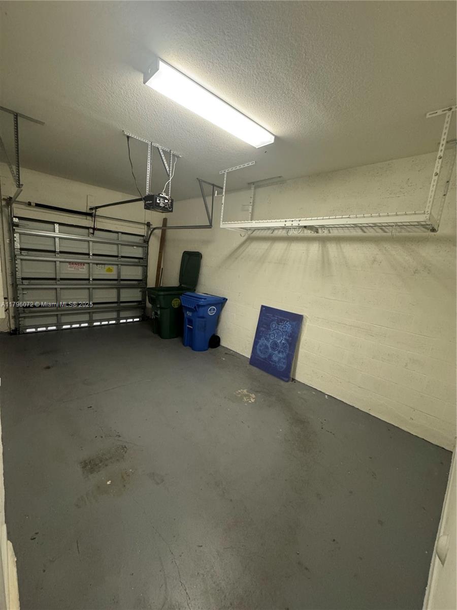 4204 N Dixie Hwy # 4