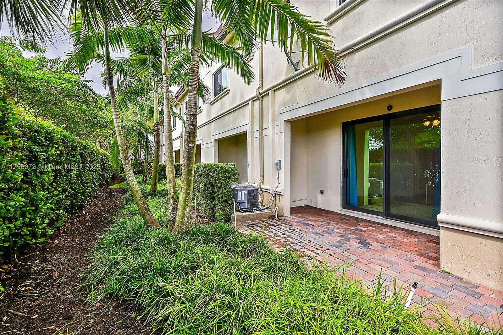 4204 N Dixie Hwy # 4