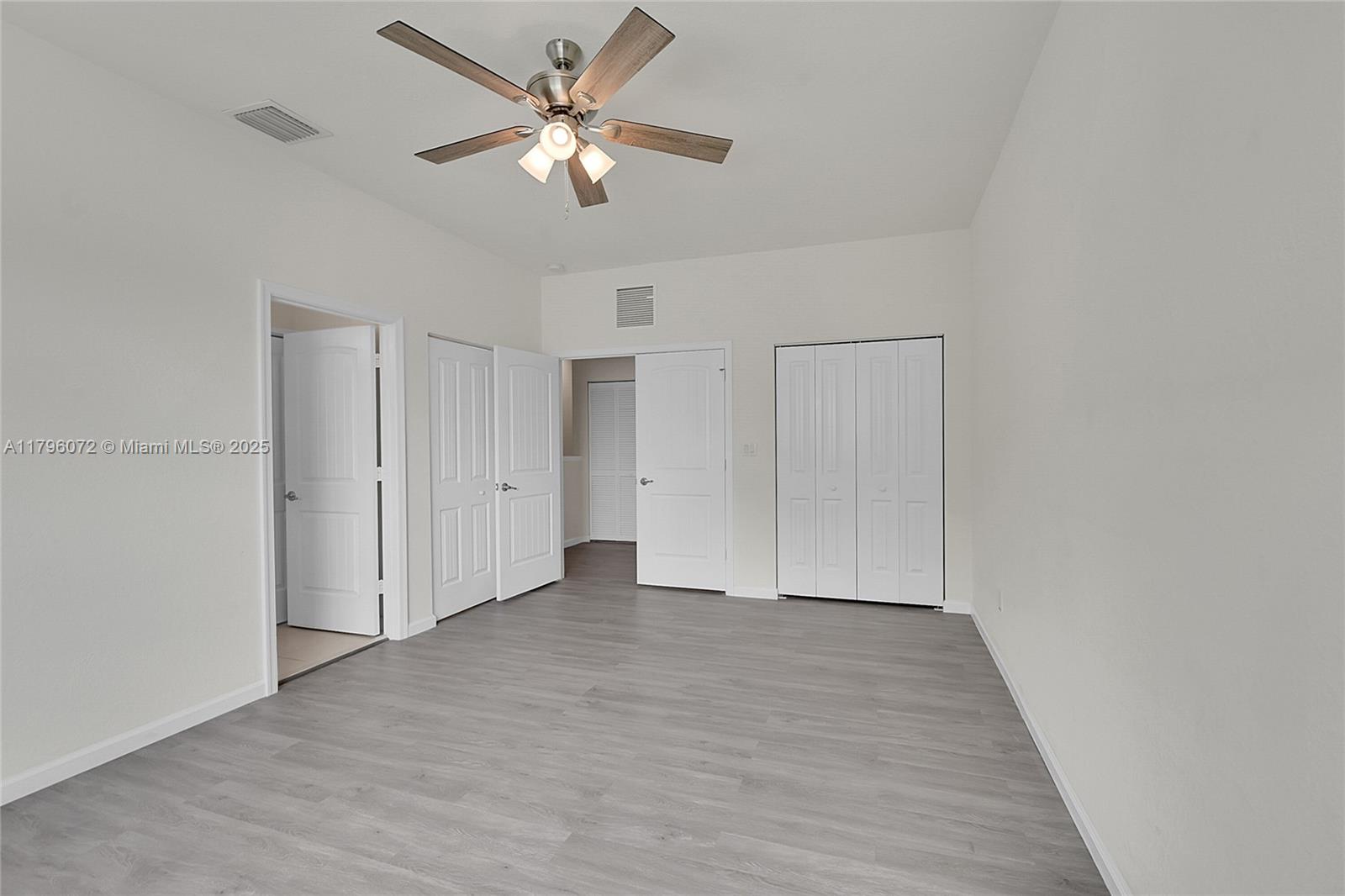 4204 N Dixie Hwy # 4