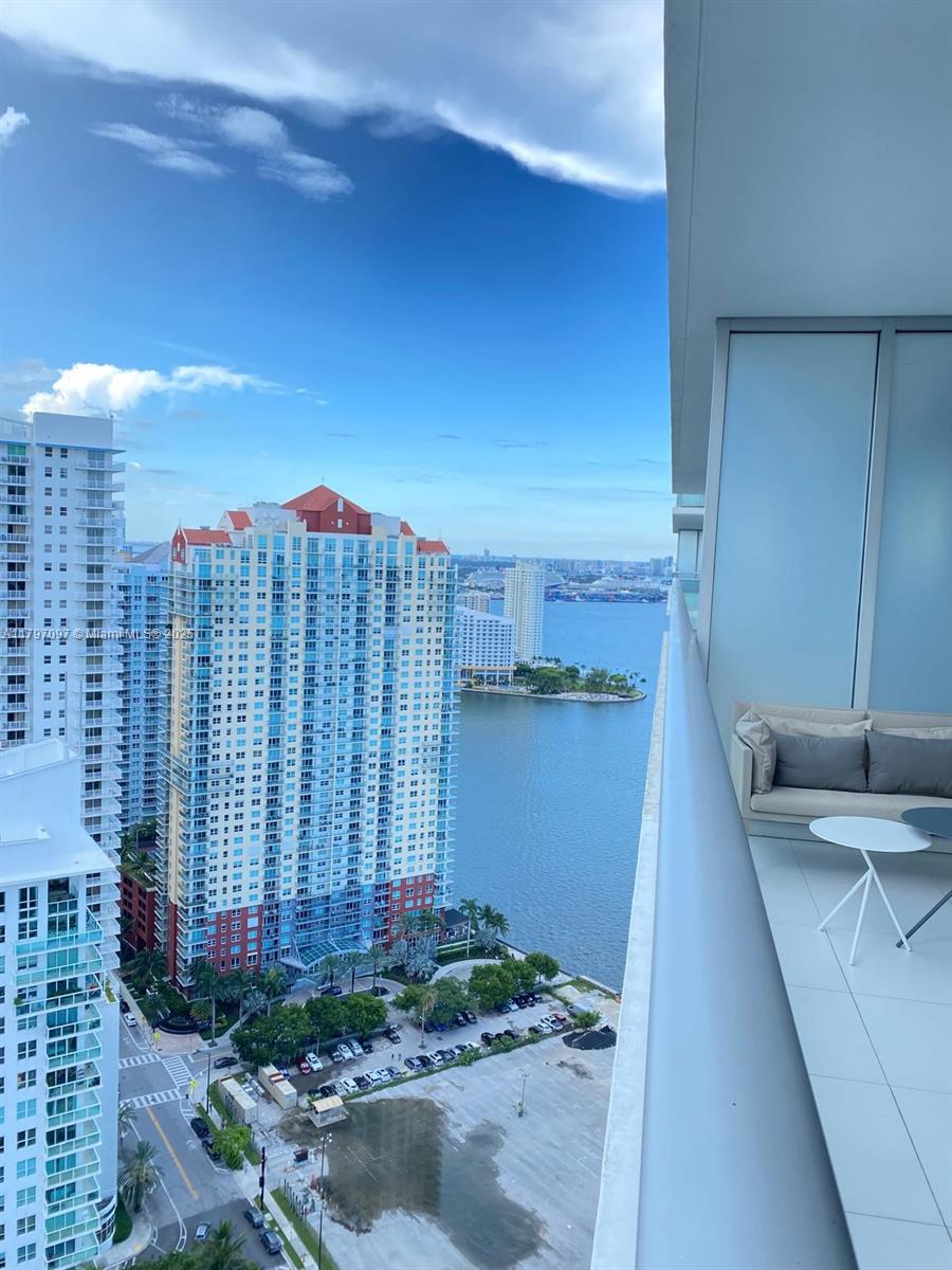 1300 Brickell Bay Dr # 3501