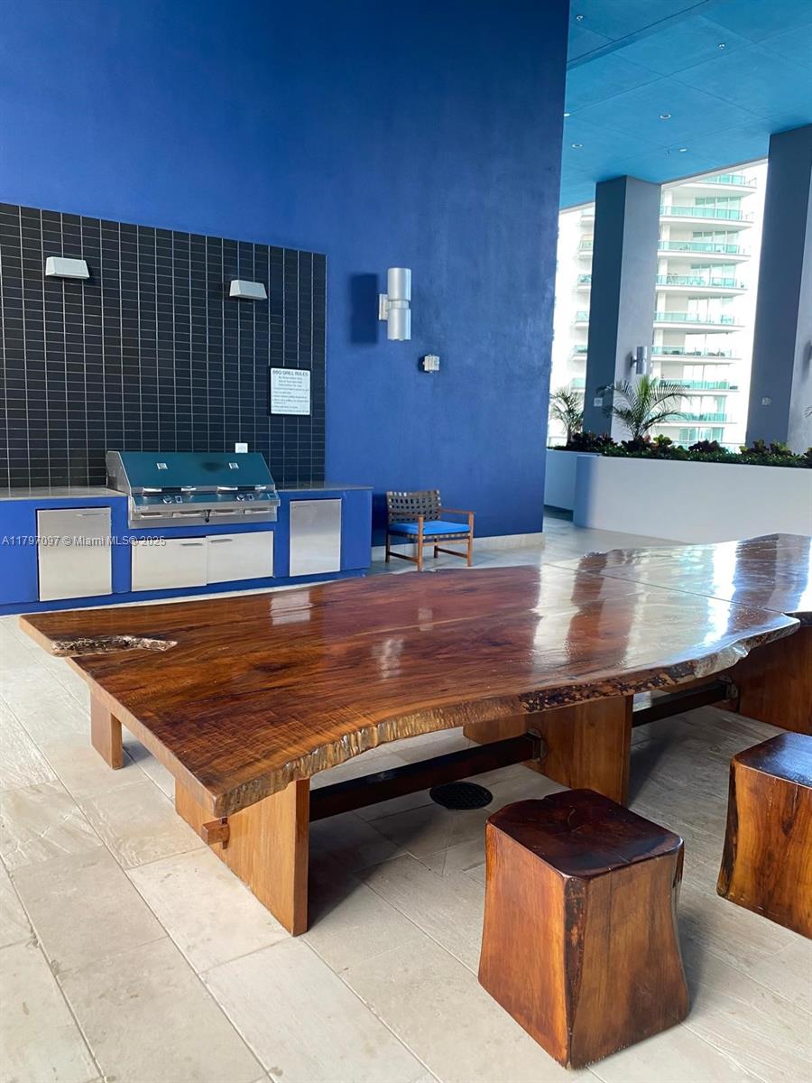 1300 Brickell Bay Dr # 3501