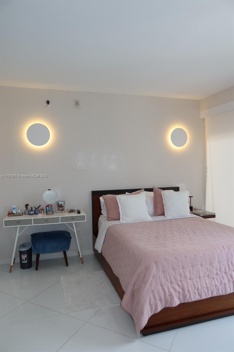 1300 Brickell Bay Dr # 3501