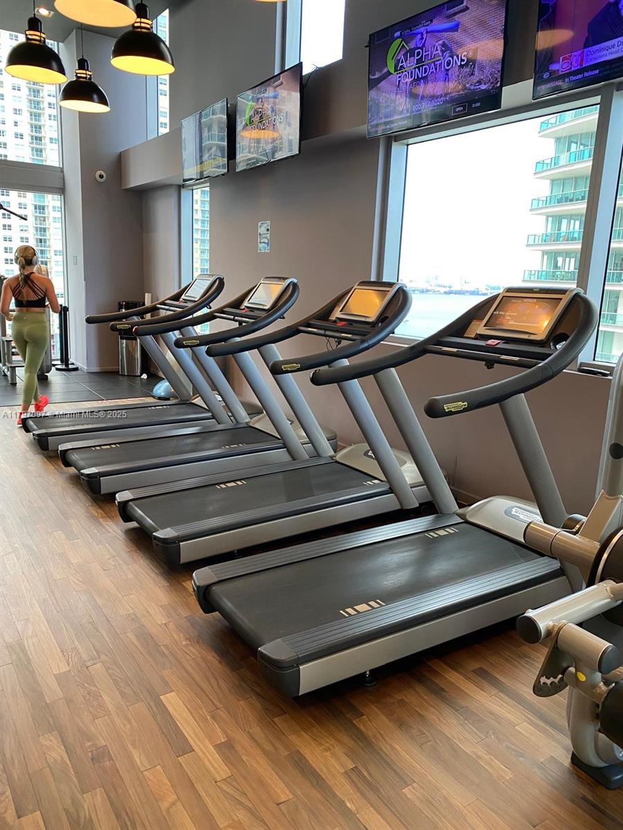 1300 Brickell Bay Dr # 3501