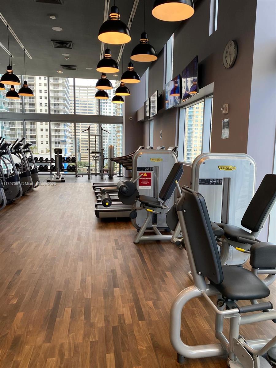 1300 Brickell Bay Dr # 3501