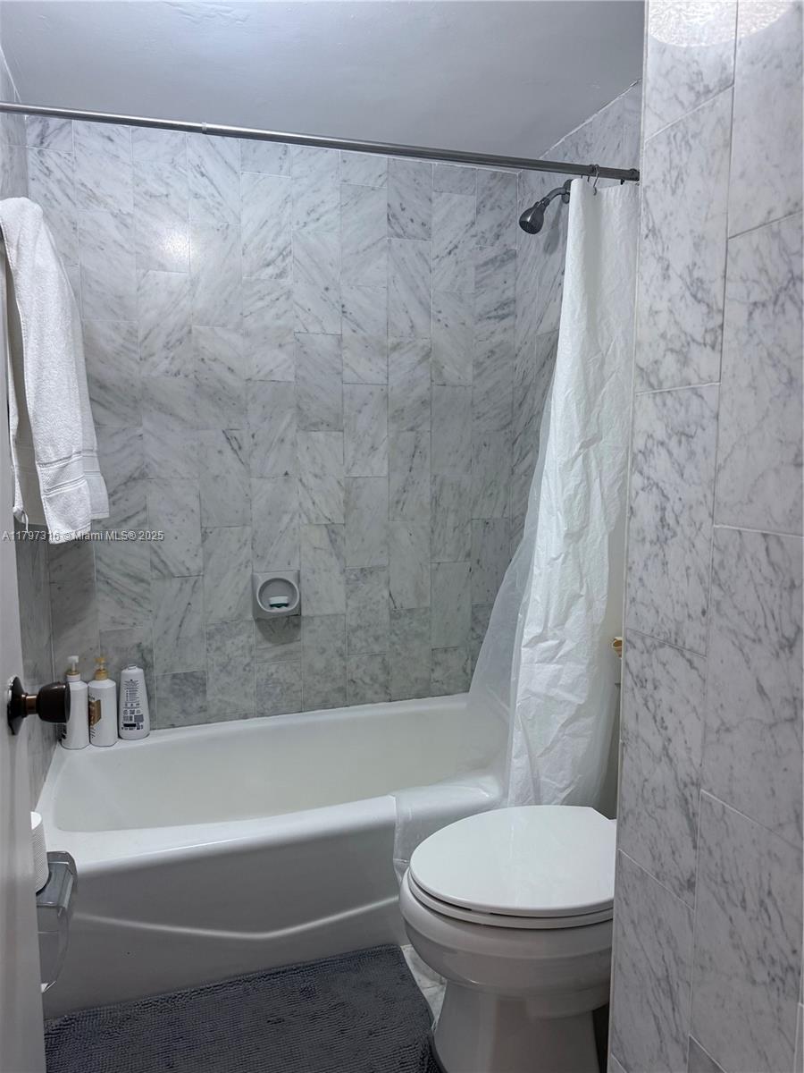1450 Brickell Bay Dr # 1604