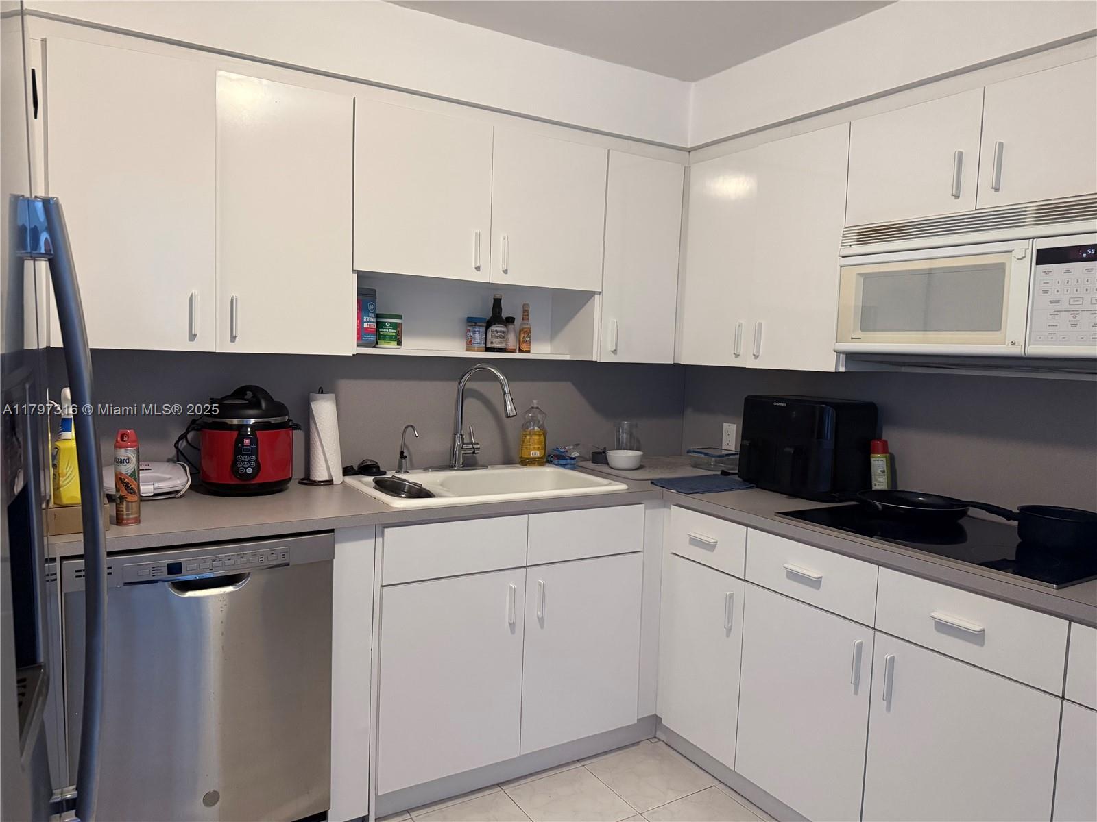 1450 Brickell Bay Dr # 1604