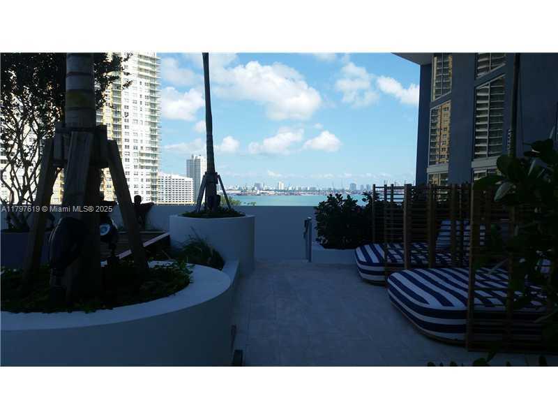 1300 Brickell Bay Dr # 2413