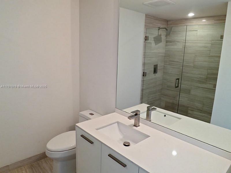 1300 Brickell Bay Dr # 2413