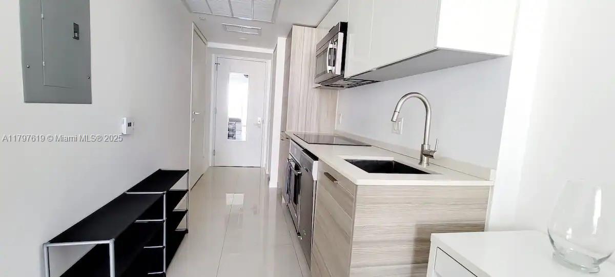 1300 Brickell Bay Dr # 2413