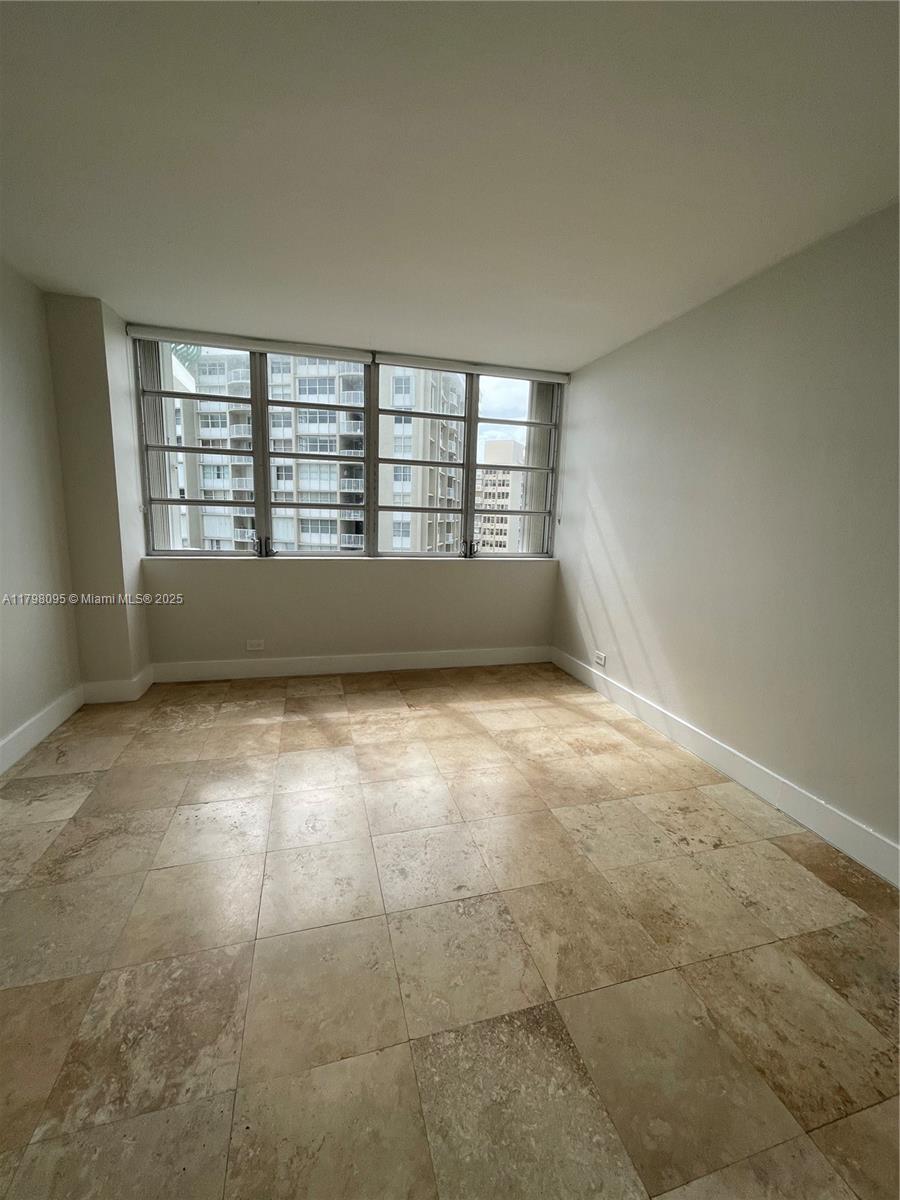 1408 Brickell Bay Dr # 906