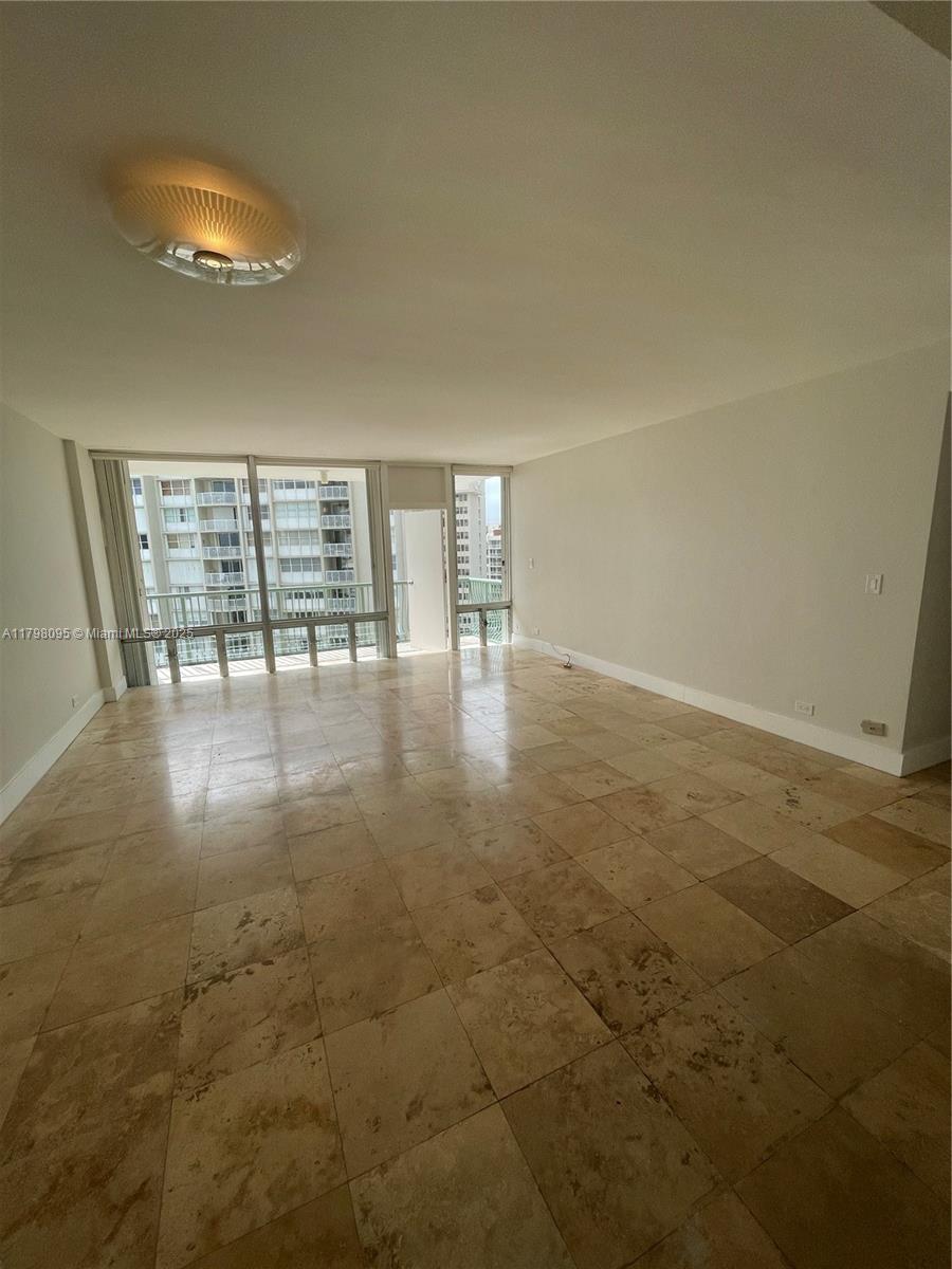1408 Brickell Bay Dr # 906