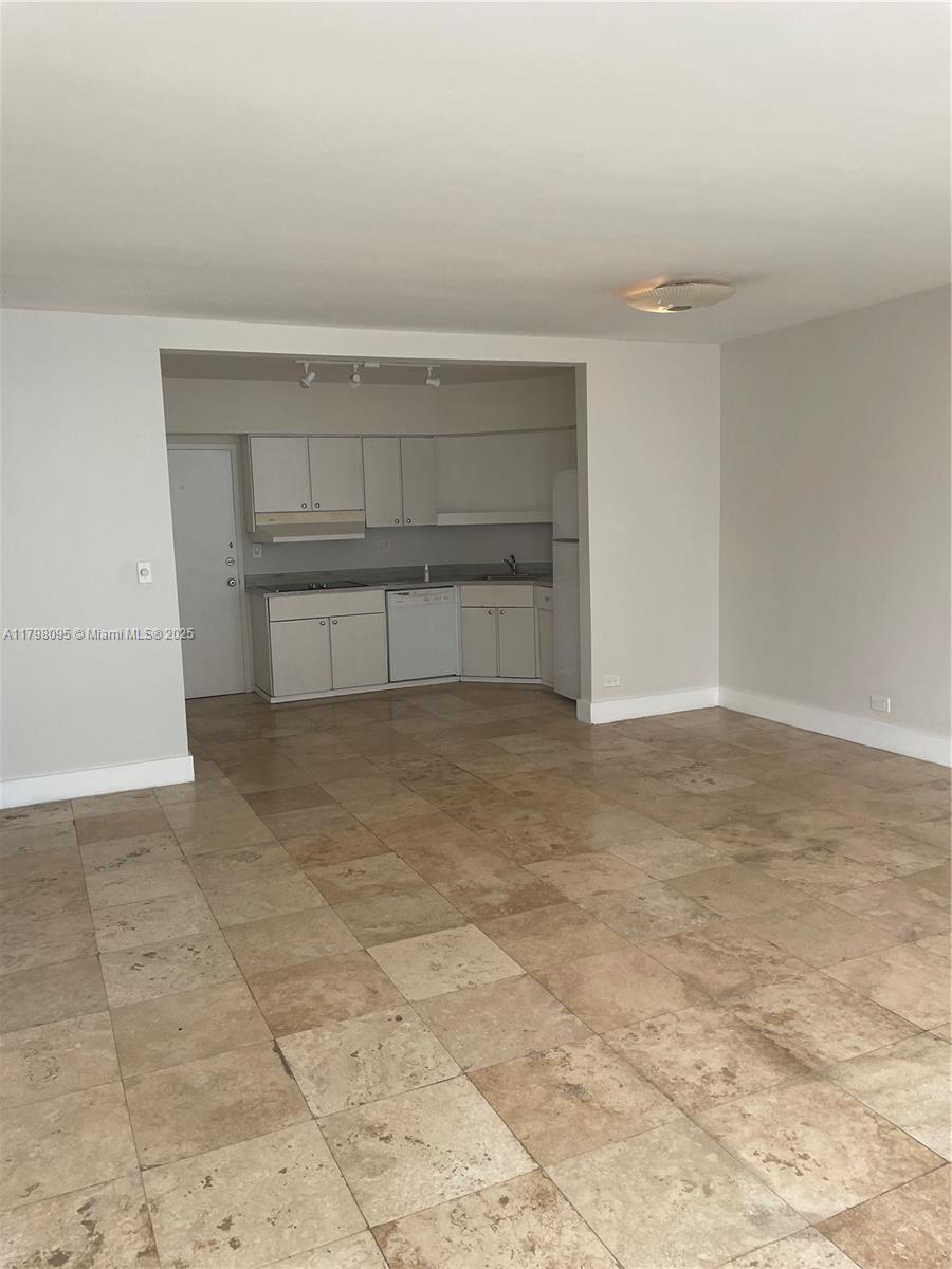 1408 Brickell Bay Dr # 906