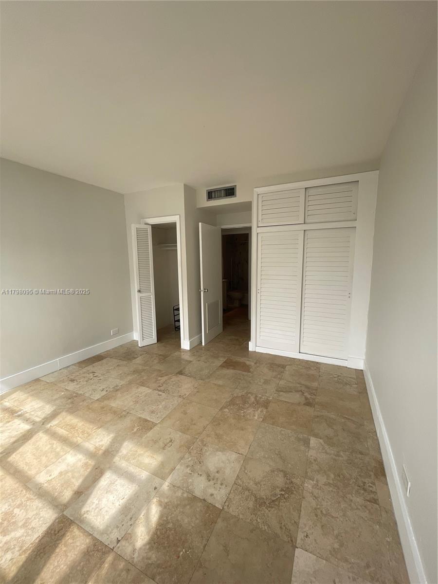 1408 Brickell Bay Dr # 906