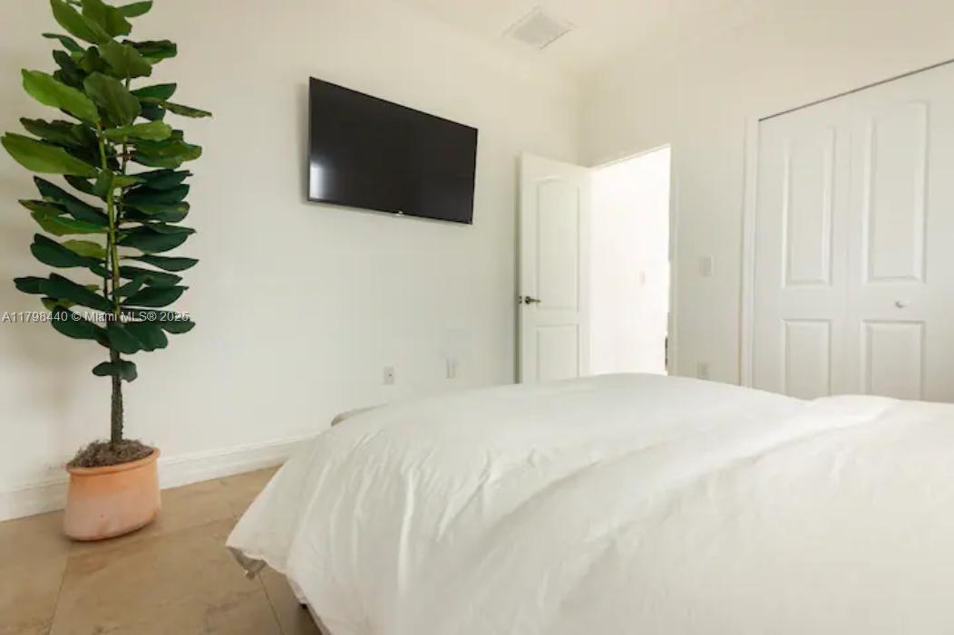15566 SW 13th Ter