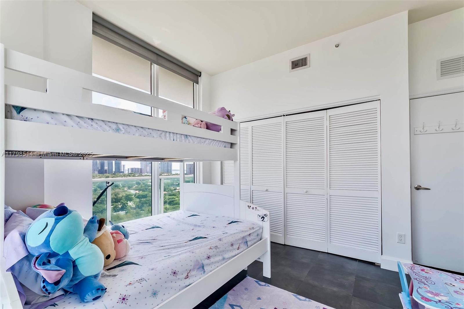 2525 SW 3 Ave # 1407