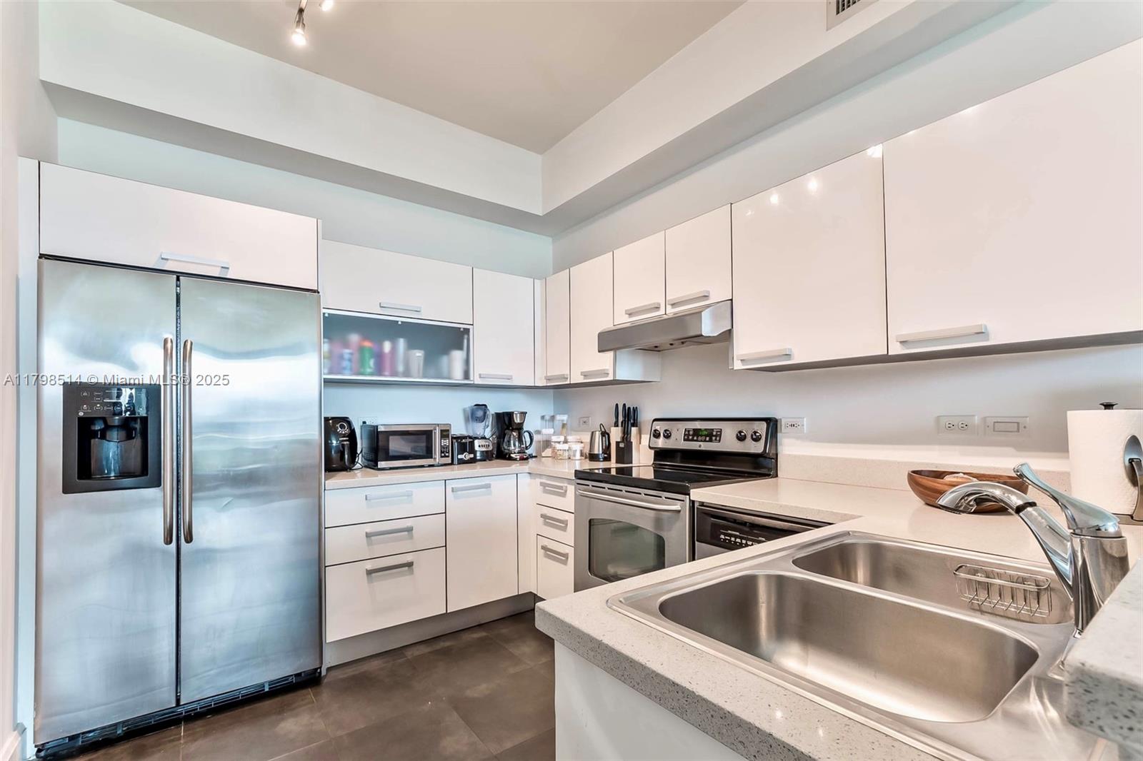 2525 SW 3 Ave # 1407