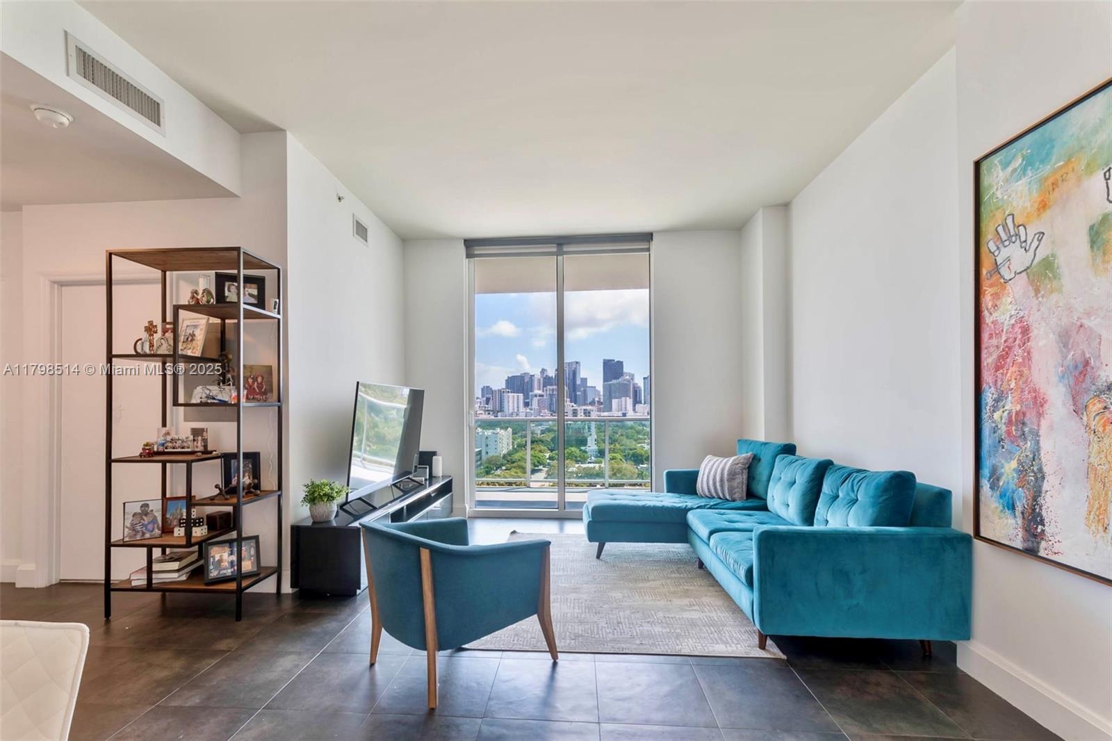 2525 SW 3 Ave # 1407