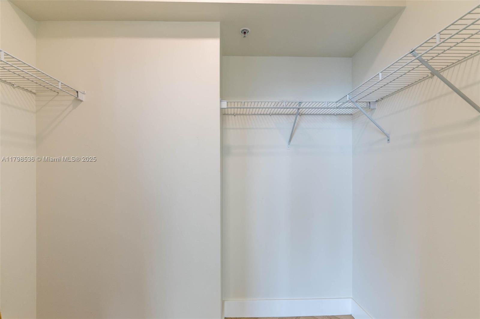 335 S Biscayne Blvd # 1012