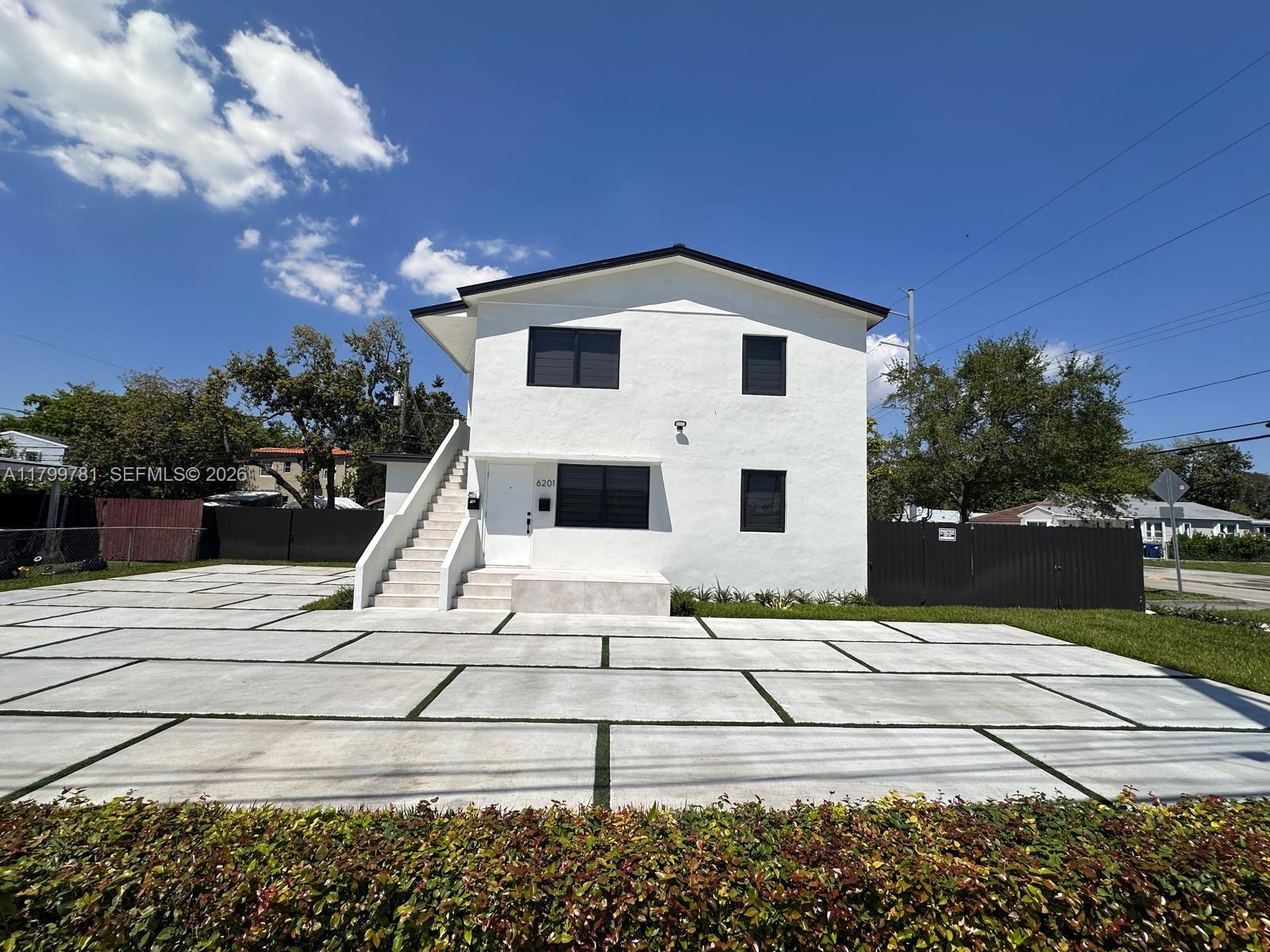 6201 SW 22nd St # 2