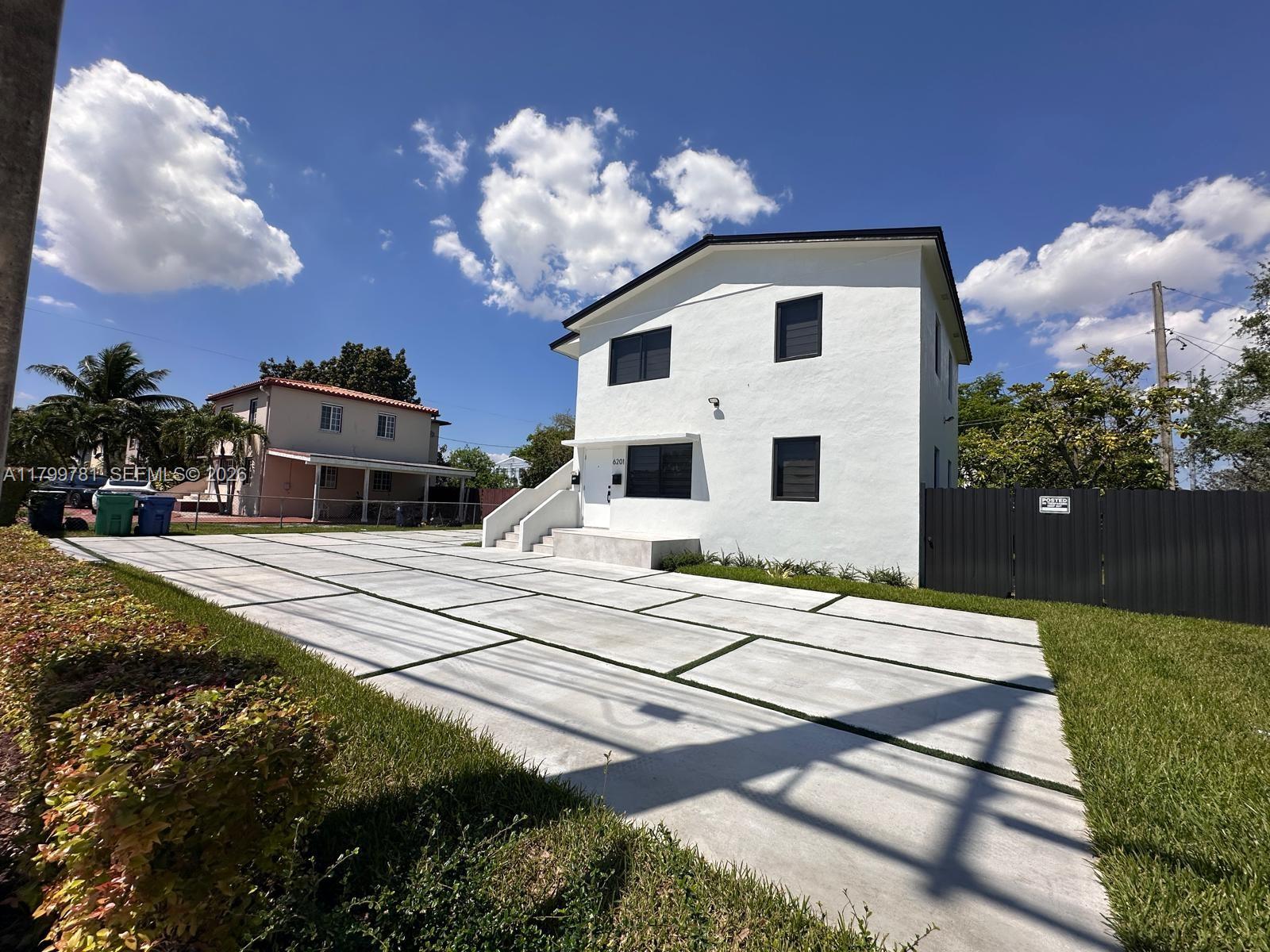 6201 SW 22nd St # 2