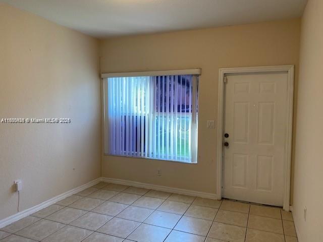 646 SW 7th Ter