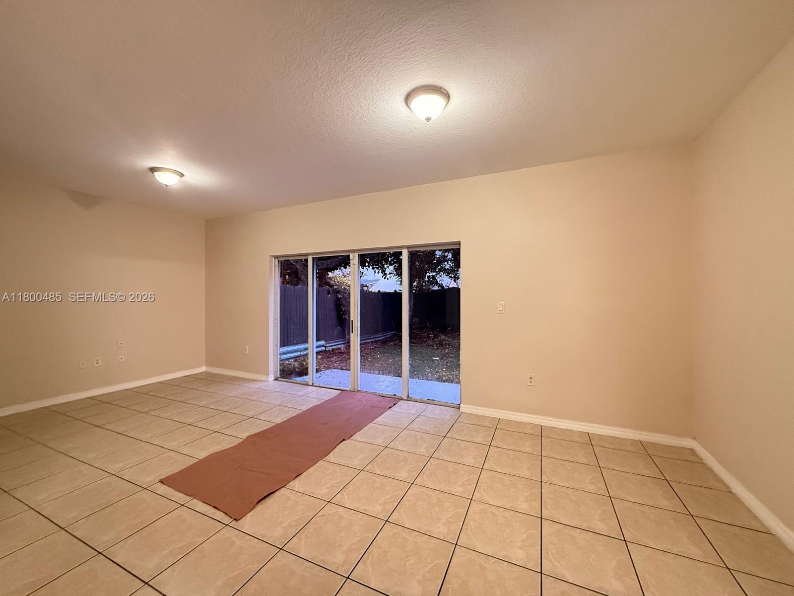 646 SW 7th Ter
