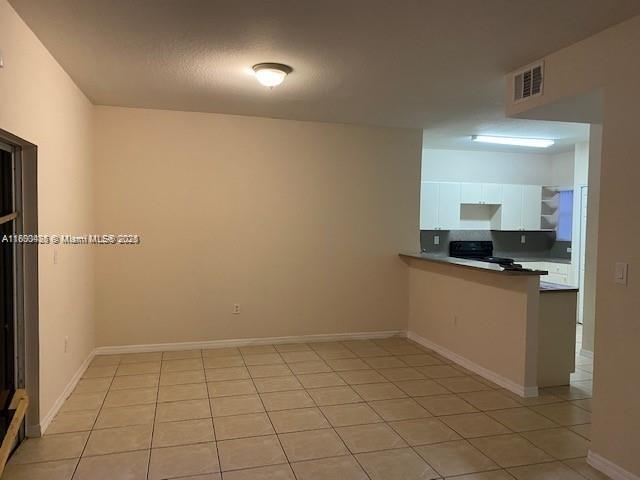 646 SW 7th Ter