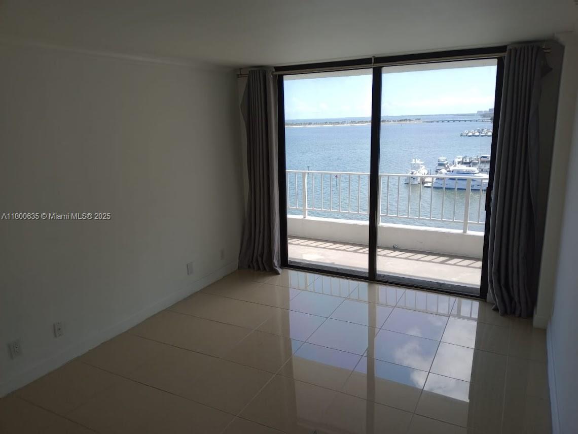 200 SE 15th Rd # 9B