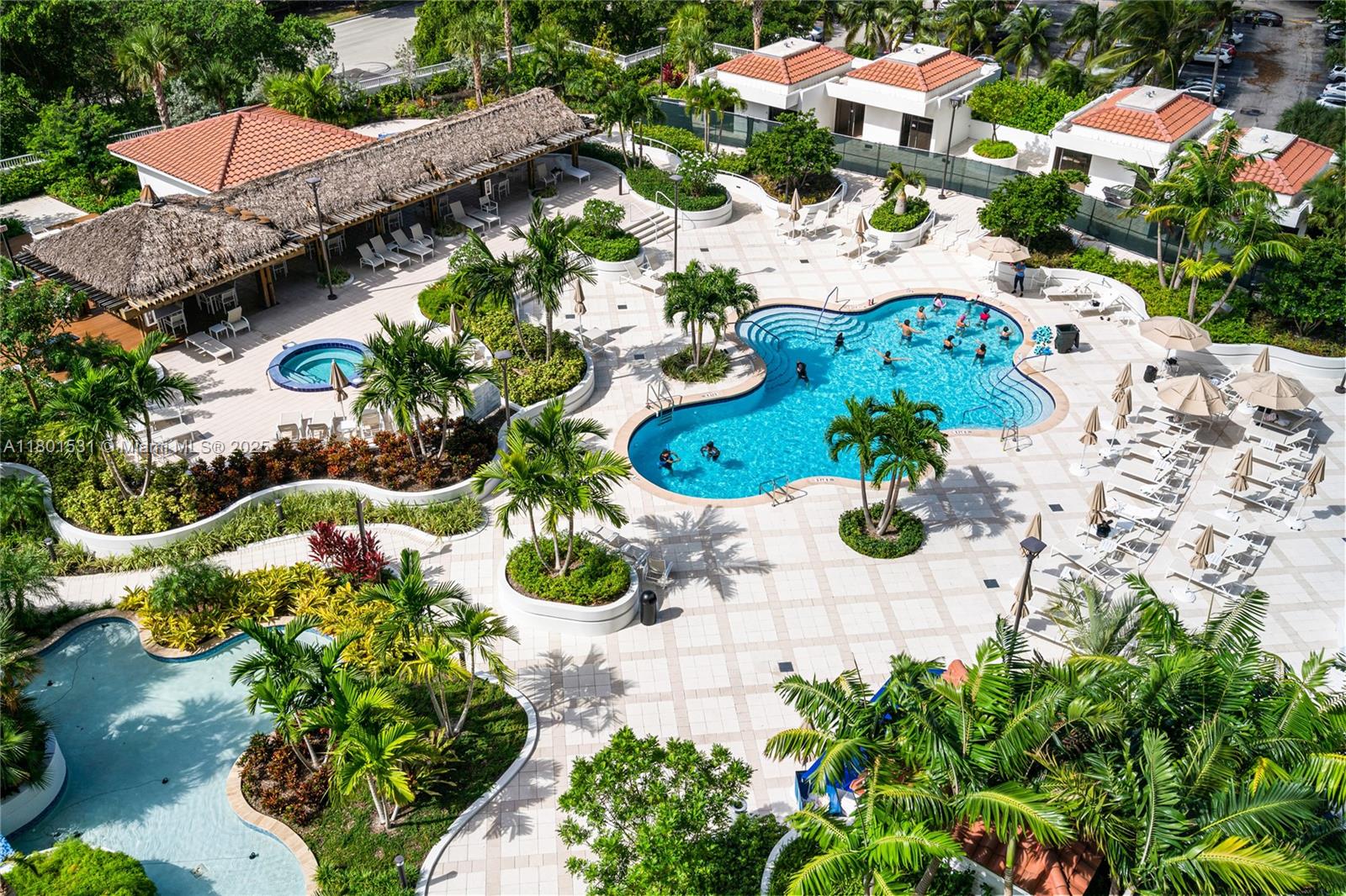 20281 E Country Club Dr # 909