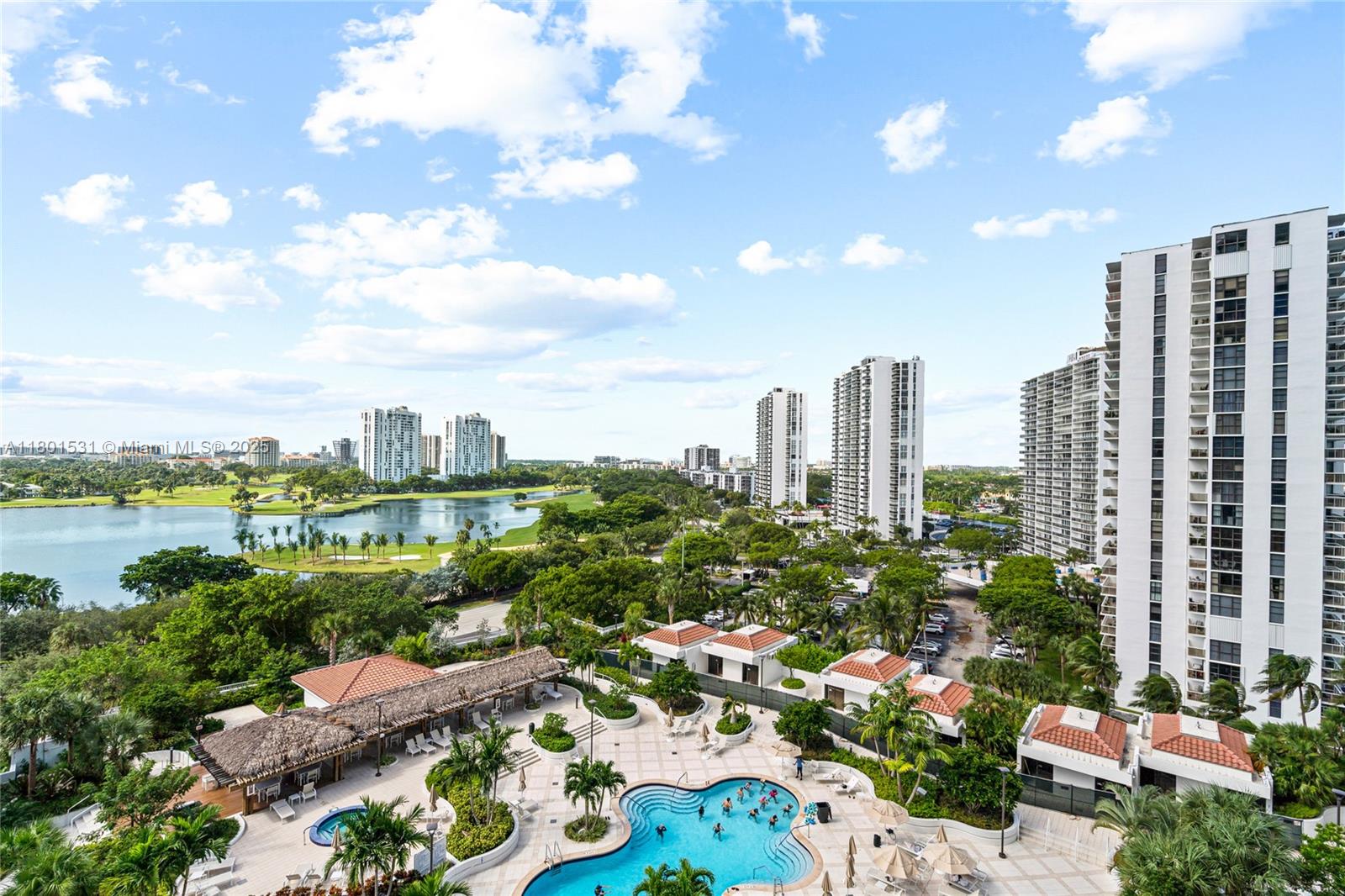 20281 E Country Club Dr # 909