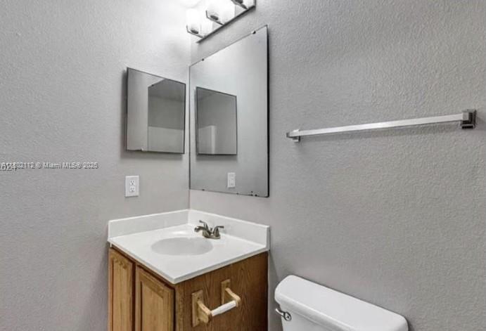 2110 Whispering Trails Blvd